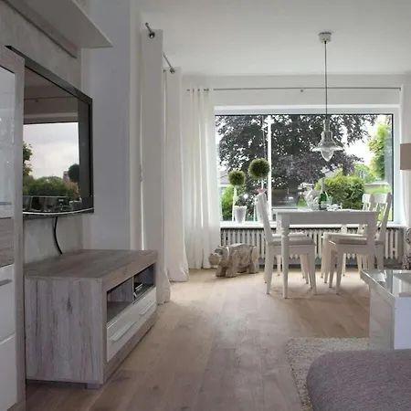 With Style Panorama Грёмиц